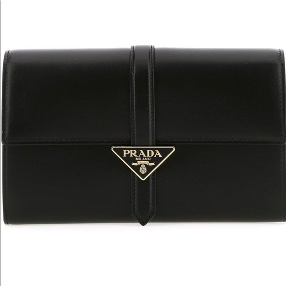 Black with Gold Trim Clutch.  Great size - Picture 4 of 7